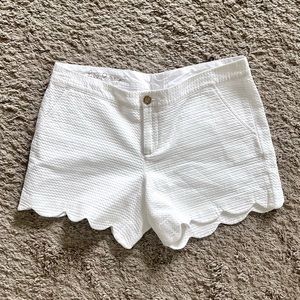 Lilly Pulitzer Resort White Buttercup Short Size 8